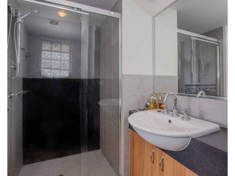 807/33 Clark Street, Biggera Waters QLD 4216