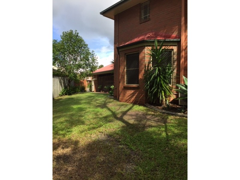 27/18 Tallebudgera Creek, West Burleigh QLD 4219
