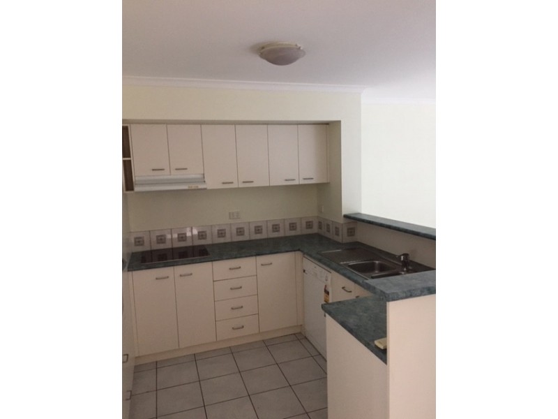 27/18 Tallebudgera Creek, West Burleigh QLD 4219