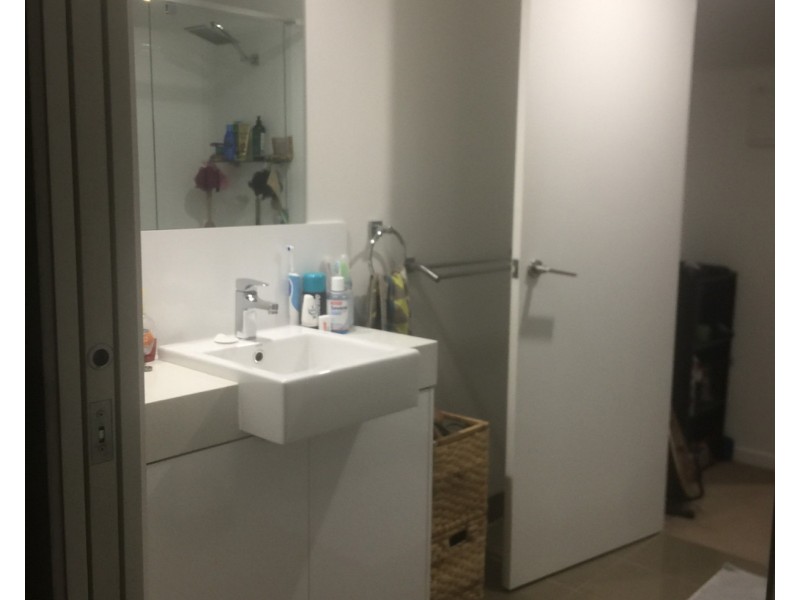 442/33 Lakefront Crescent, Varsity Lakes QLD 4227