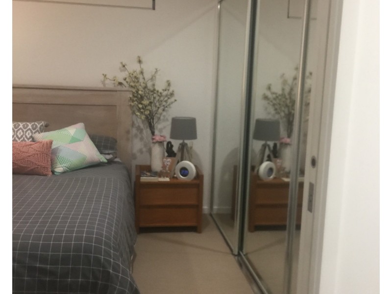 442/33 Lakefront Crescent, Varsity Lakes QLD 4227