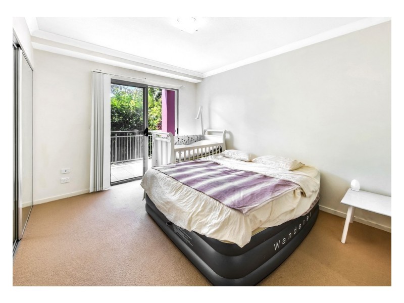 502/33 Clark Street, Biggera Waters QLD 4216