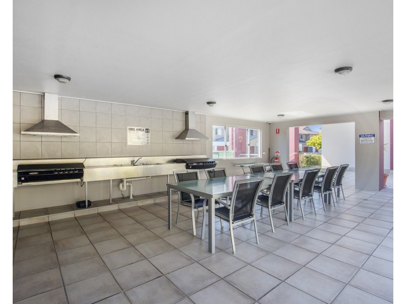 502/33 Clark Street, Biggera Waters QLD 4216