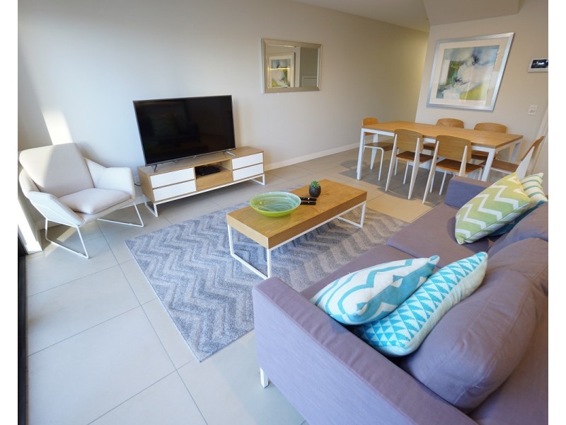 37D Harbour Road, Hamilton QLD 4007