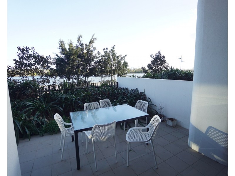 37D Harbour Road, Hamilton QLD 4007