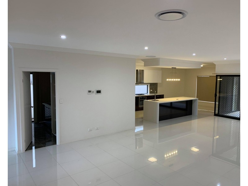 30 Gebraci Rd, Underwood QLD 4119