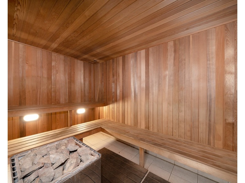 402/20 Playfield street, Chermside QLD 4032