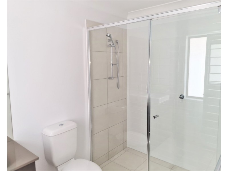 2/90 Learmonth Street, Bridgeman Downs QLD 4035