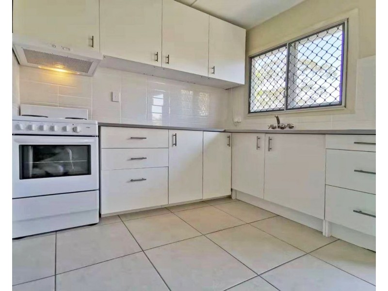 42 Smith Rd., Woodridge QLD 4114