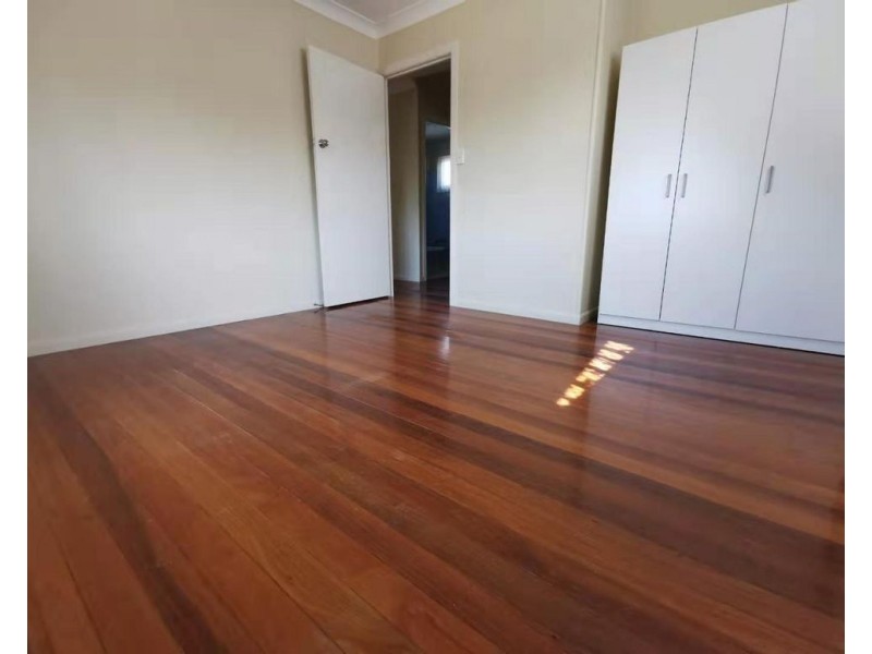 42 Smith Rd., Woodridge QLD 4114