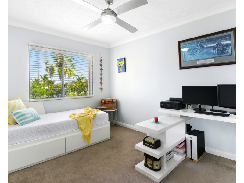 33/41A Broadwater Street, Runaway Bay QLD 4216