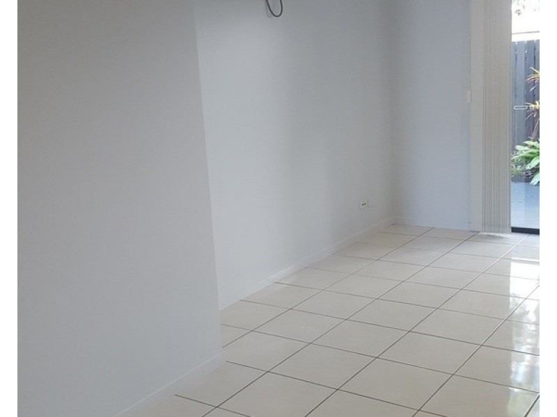 19/654 Esplanade, Urangan QLD 4655