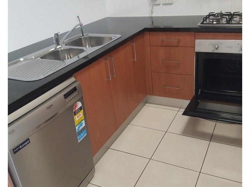 19/654 Esplanade, Urangan QLD 4655