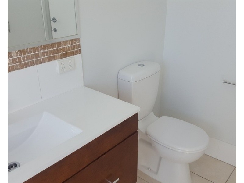 19/654 Esplanade, Urangan QLD 4655