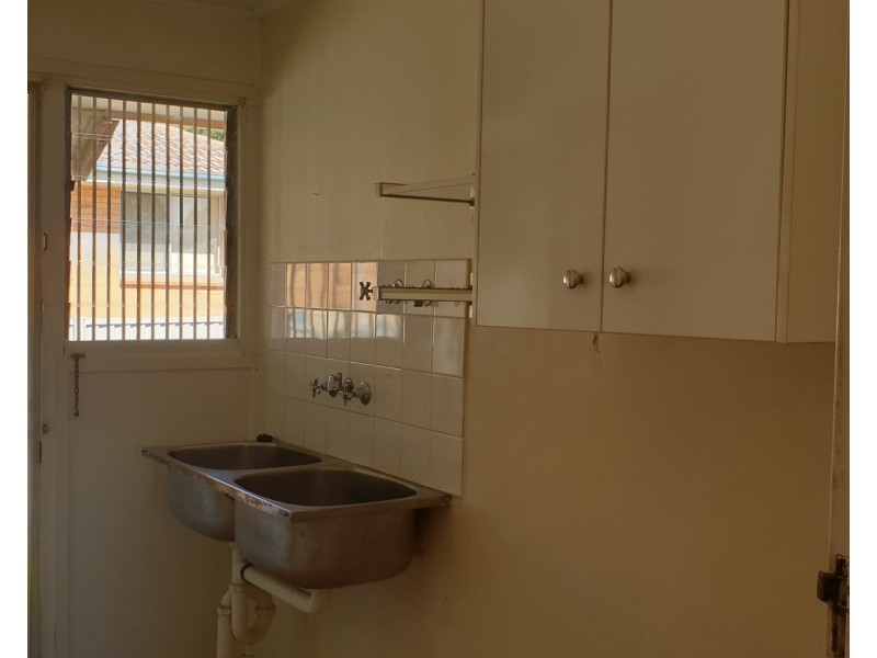 10 CROWN STREET, Slacks Creek QLD 4127