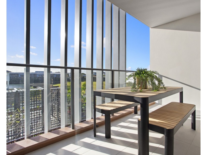 5236 Harbourview Drive, Hope Island QLD 4212