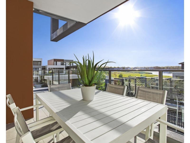 5236 Harbourview Drive, Hope Island QLD 4212