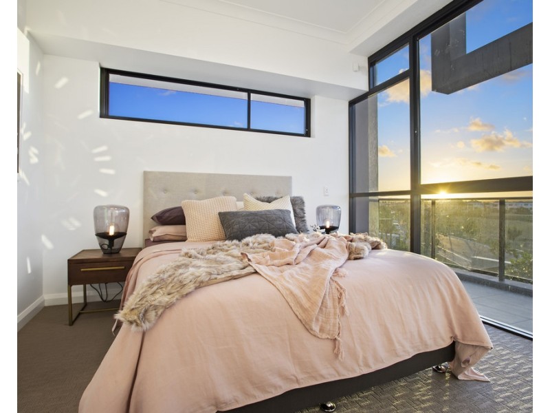 5236 Harbourview Drive, Hope Island QLD 4212