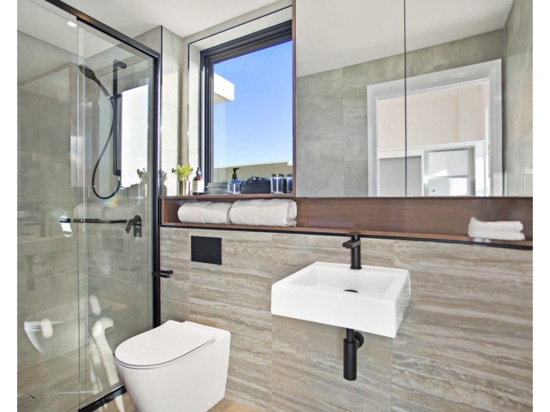 5236 Harbourview Drive, Hope Island QLD 4212