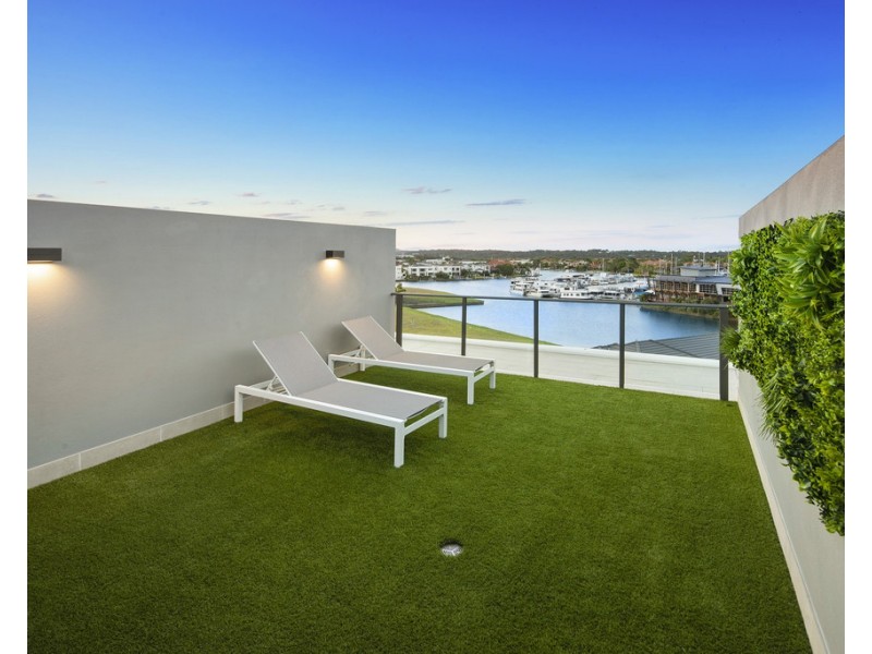 5236 Harbourview Drive, Hope Island QLD 4212