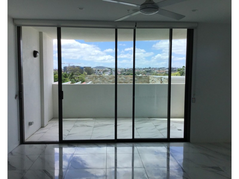 104 / 70 Carl Street, Woolloongabba QLD 4102