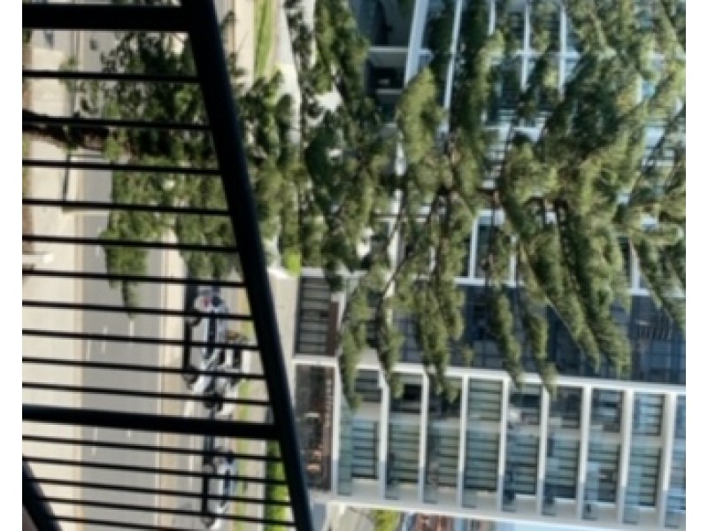 32 Surf Parade, Broadbeach QLD 4218