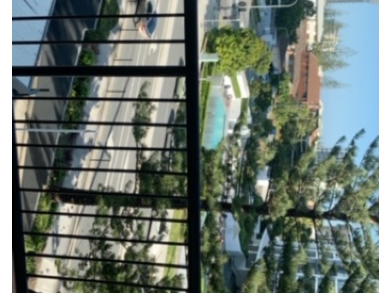 32 Surf Parade, Broadbeach QLD 4218