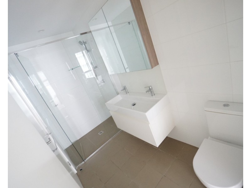 37D Harbour Road, Hamilton QLD 4007