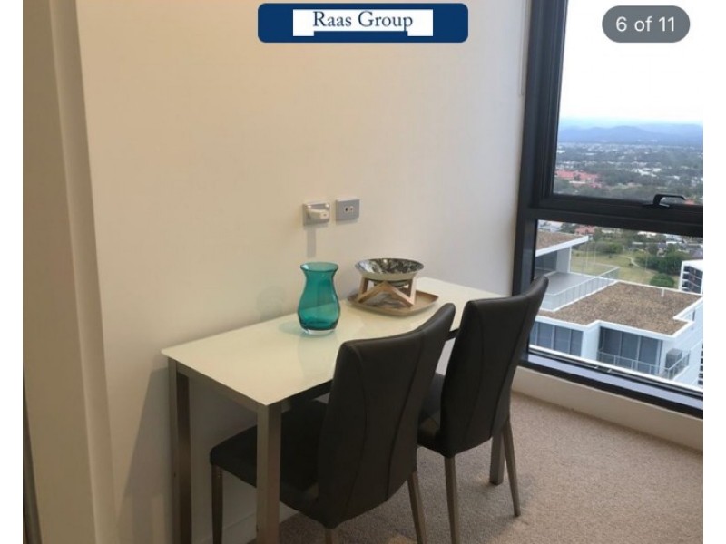 3411/2 como street, Southport QLD 4215