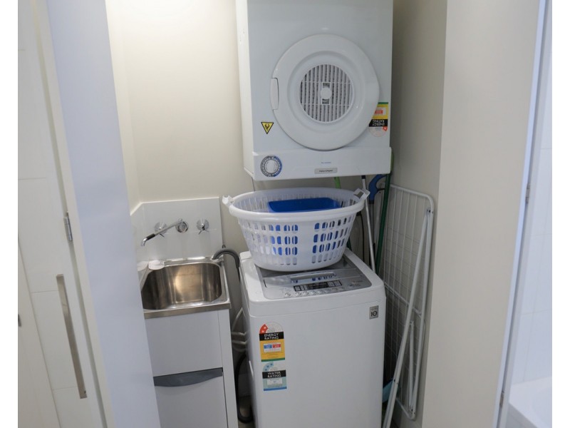 37D Harbour Road, Hamilton QLD 4007