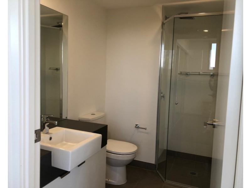 331/33 Lakefront Cres, Varsity Lakes QLD 4227