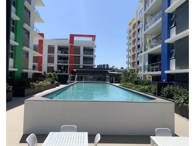 331/33 Lakefront Cres, Varsity Lakes QLD 4227