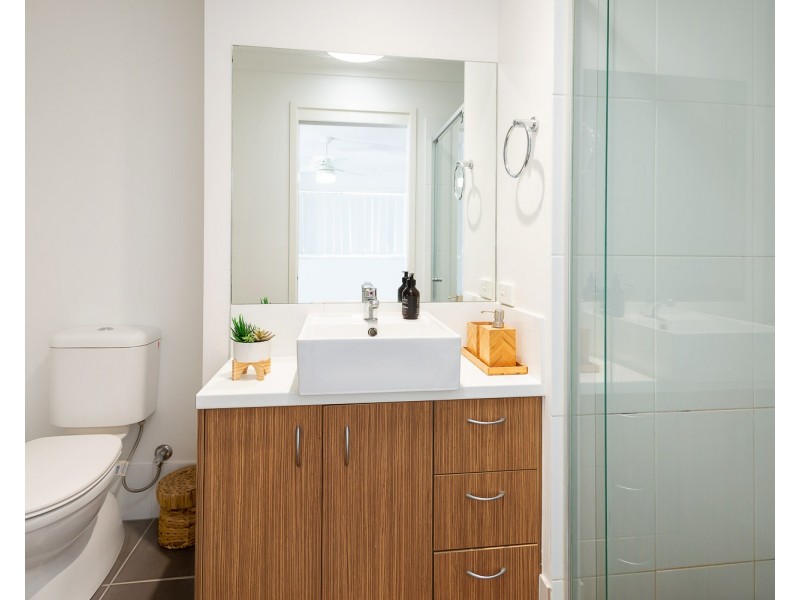 27/26 Yaun Street, Coomera QLD 4209