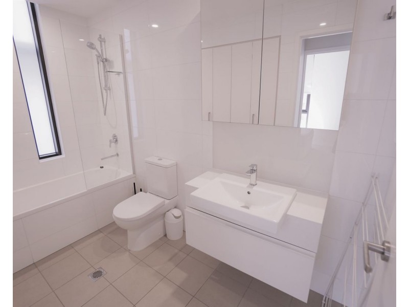 37D Harbour Road, Hamilton QLD 4007