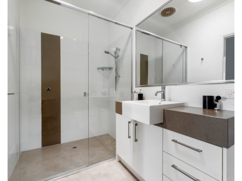 10/46 Regatta Blvd, Birtinya QLD 4575