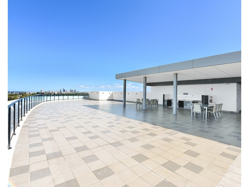 21204/5 Harbourside Court, Biggera Waters QLD 4216