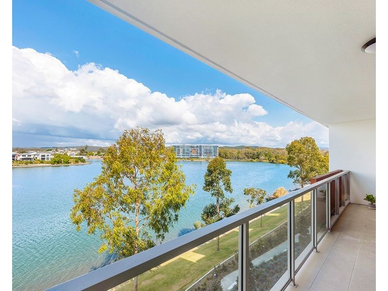 2F/65 varsity parade, Varsity Lakes QLD 4227