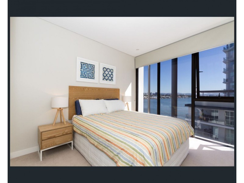 37D Harbour Road, Hamilton QLD 4007