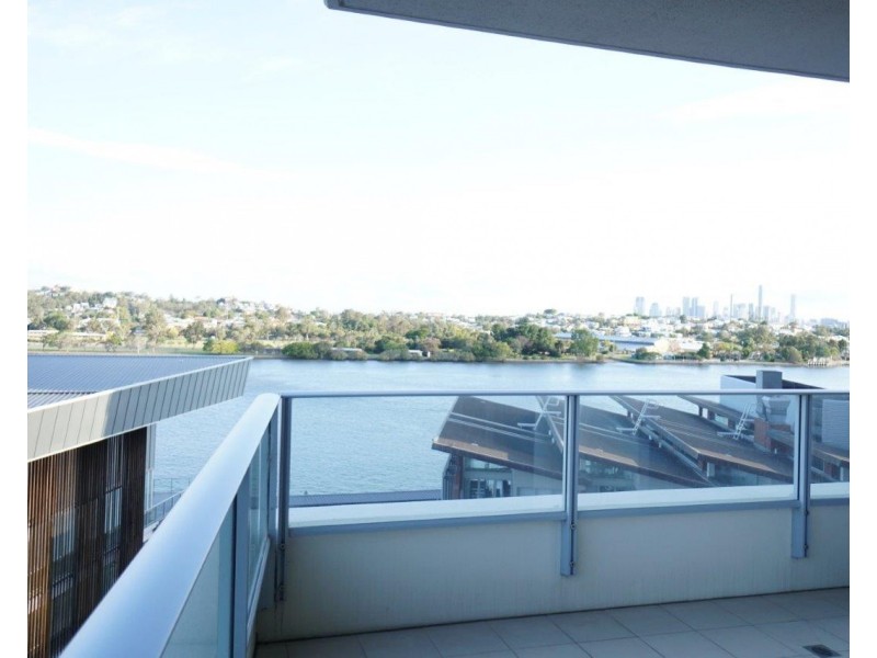 37C Harbour Road, Hamilton QLD 4007