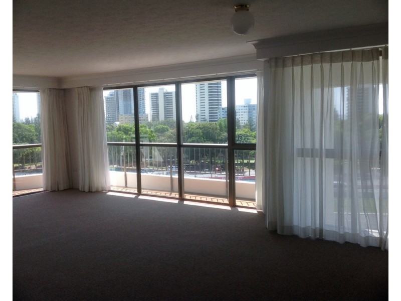 20/18 Commodore Drive, Surfers Paradise QLD 4217