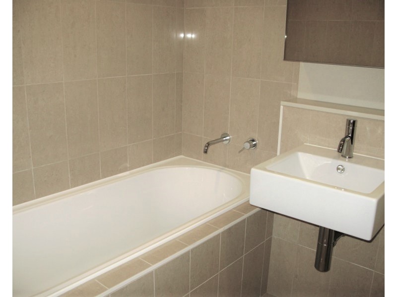 37C Harbour Road, Hamilton QLD 4007