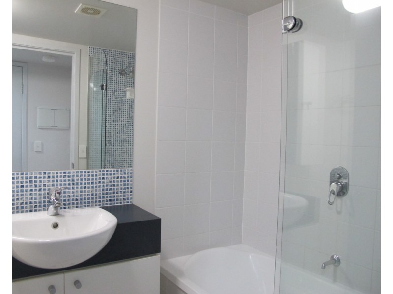 BC1320 / 27 Station Road, Indooroopilly QLD 4068