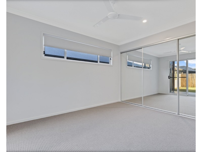 2/7 Bendall Way, Palmview QLD 4553