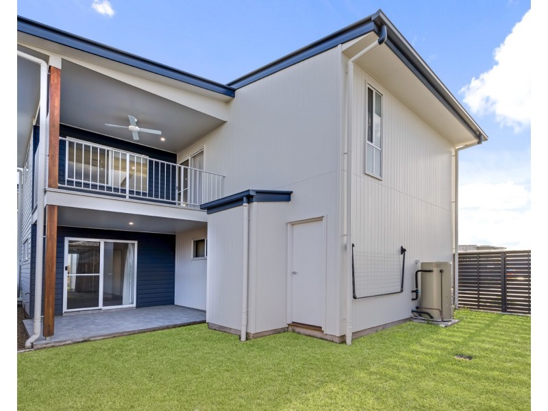 2/7 Bendall Way, Palmview QLD 4553