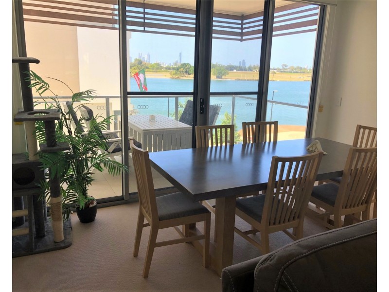 42/3028 The Boulevard, Carrara QLD 4211