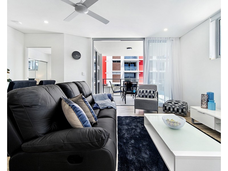 224/33 Lakefront Crescent, Varsity Lakes QLD 4227