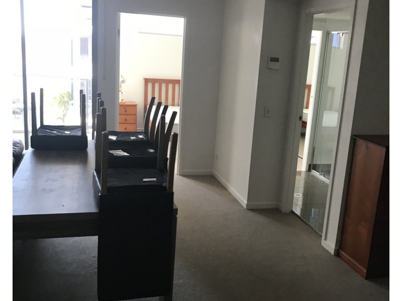 444/33 Lakefront Crescent, Varsity Lakes QLD 4227