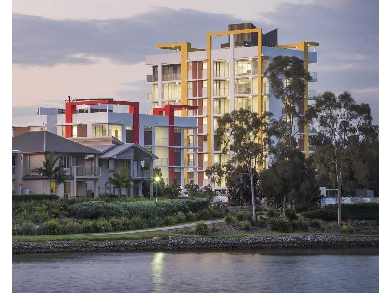 444/33 Lakefront Crescent, Varsity Lakes QLD 4227