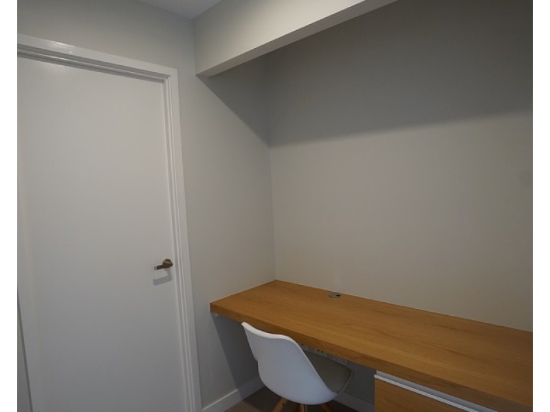 RENTED RENTED, Hamilton QLD 4007