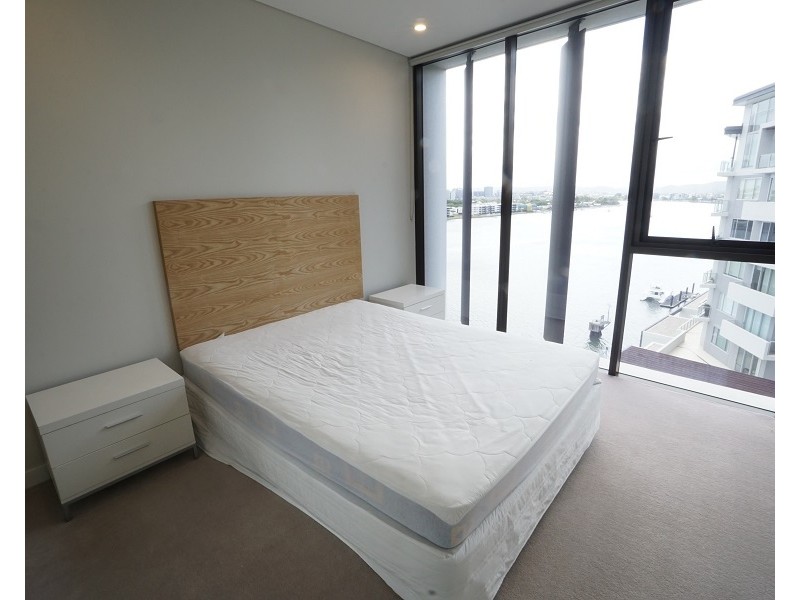 RENTED RENTED, Hamilton QLD 4007